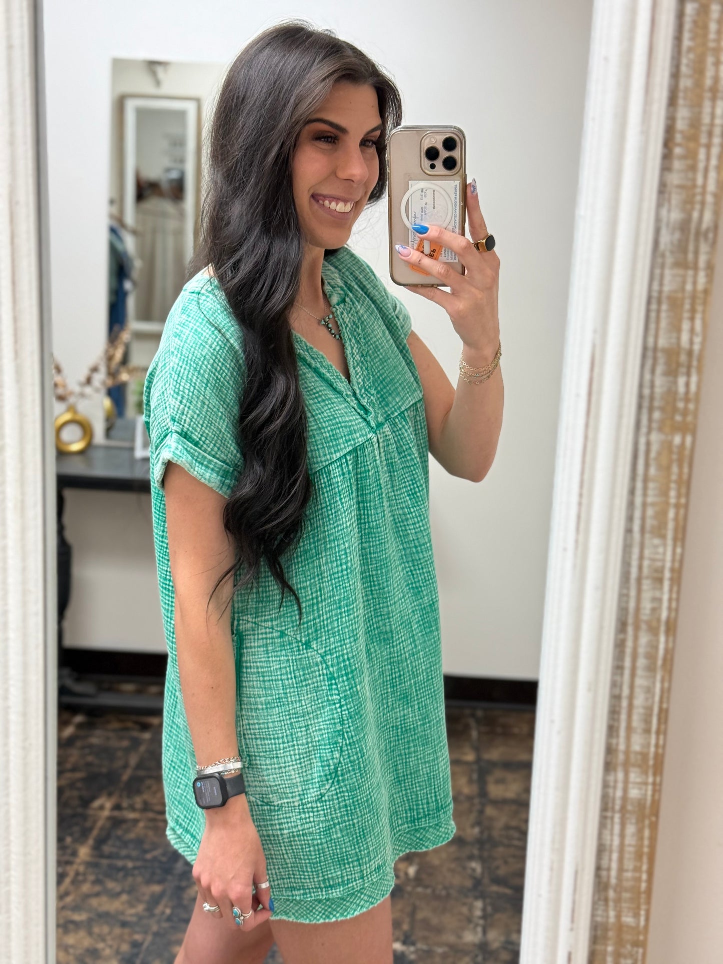 The Danielle Gauze V-Neck Dress - Kelly Green