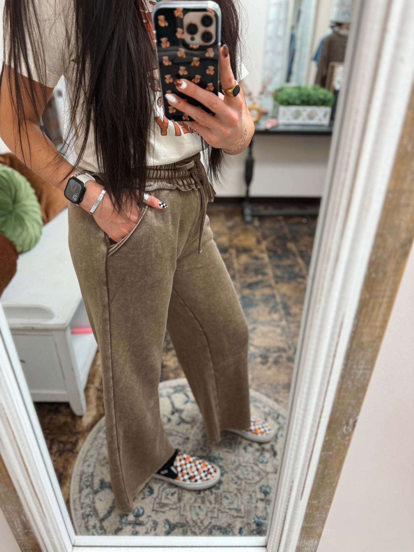 The Cambree Palazzo Sweatpants - Mocha