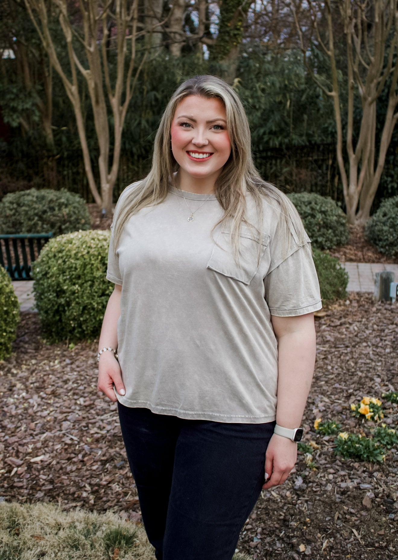 CURVY - The Molly Acid Wash Tee - Sleet