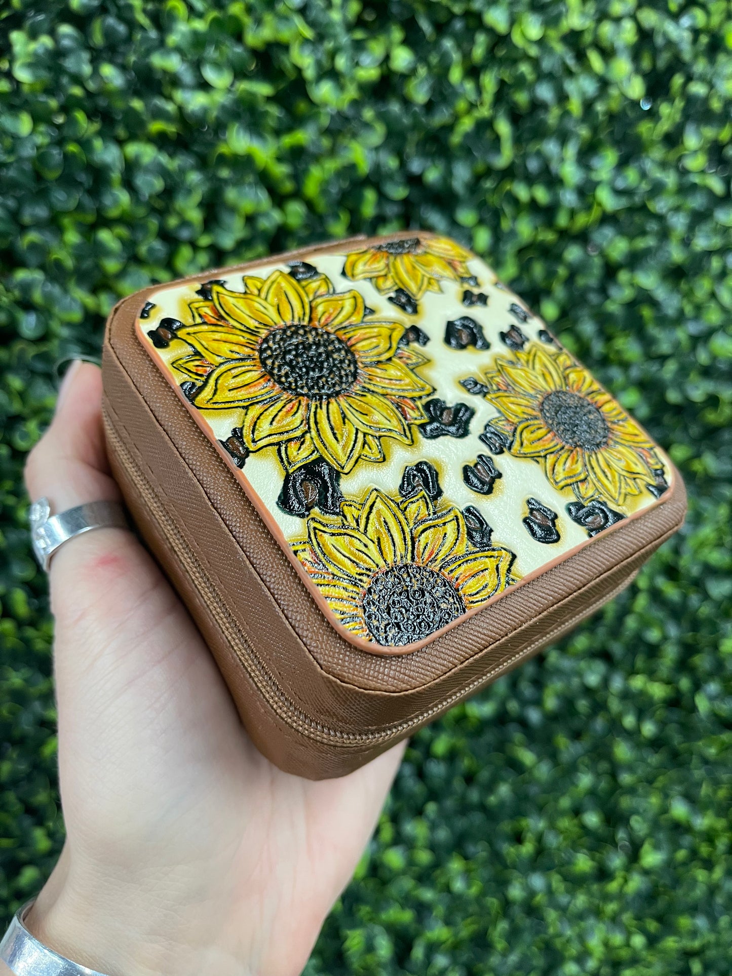The Tallahassee Travel Jewelry Organizer