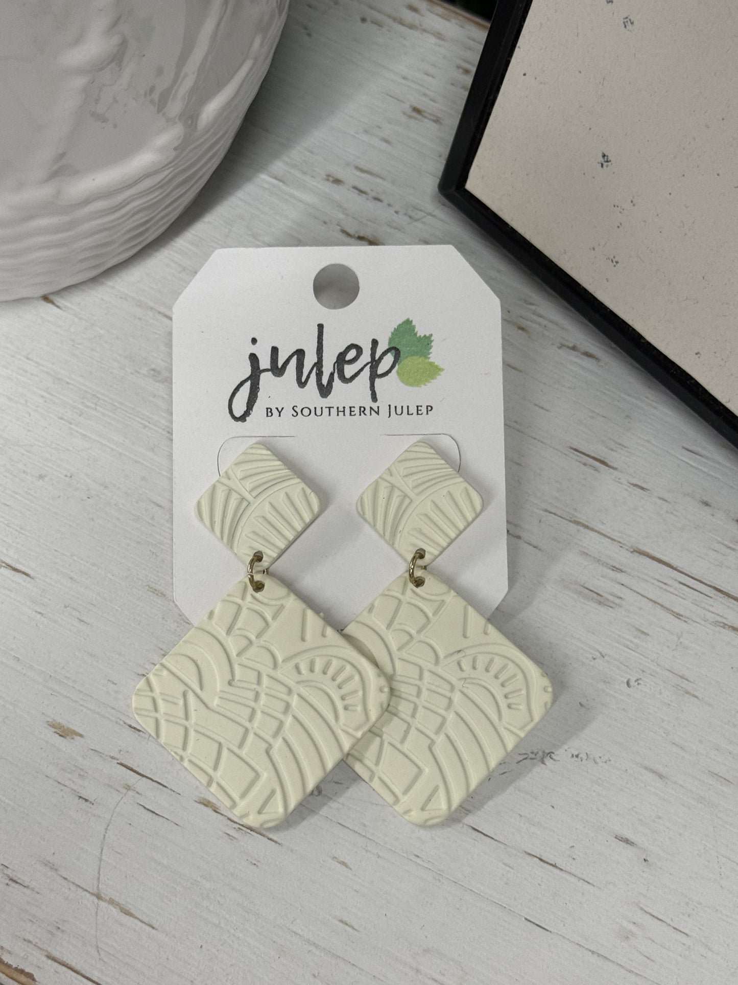 The Ruthie Earrings - Ivory