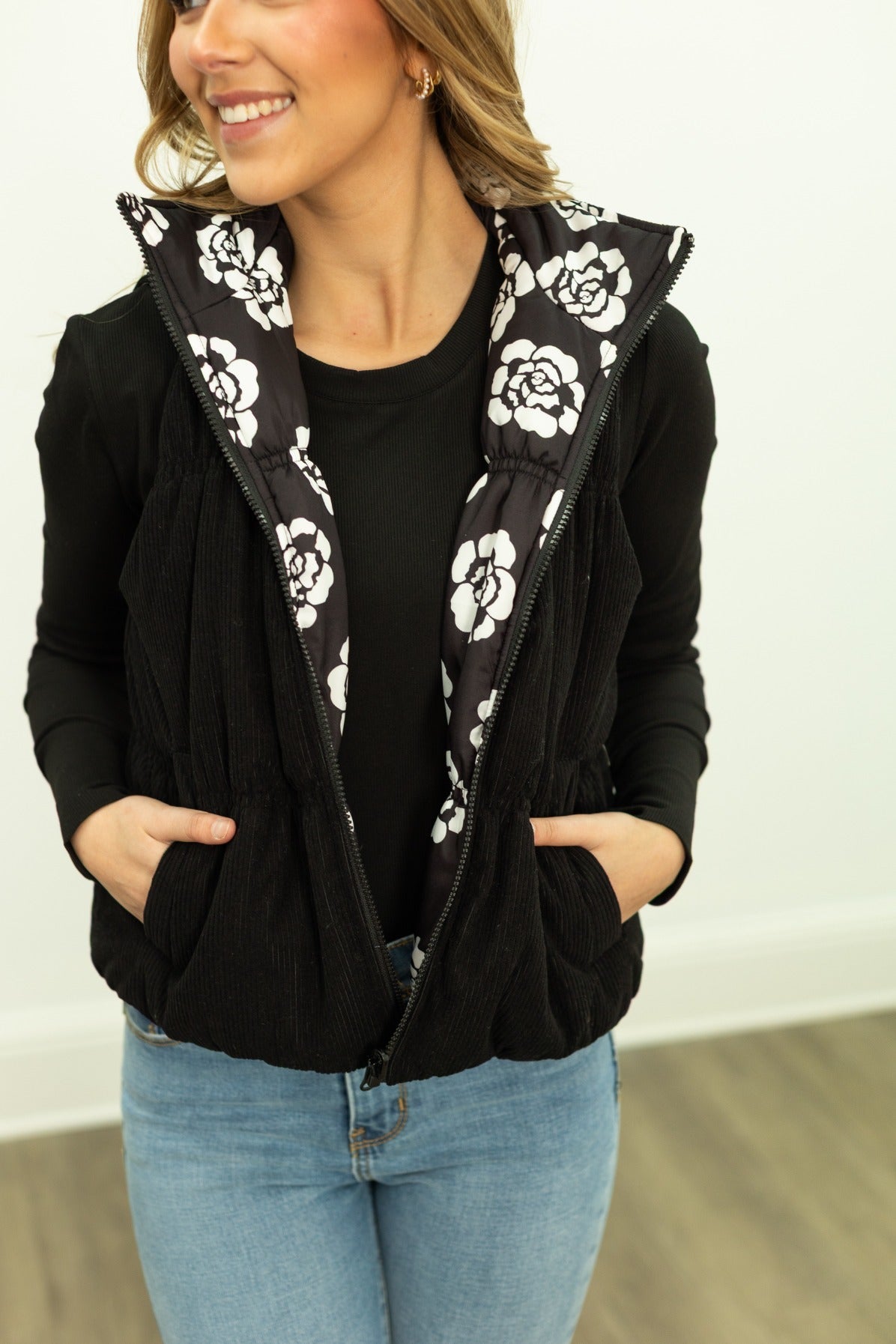 The Maizie Reversible Puffer Vest - Black/Floral