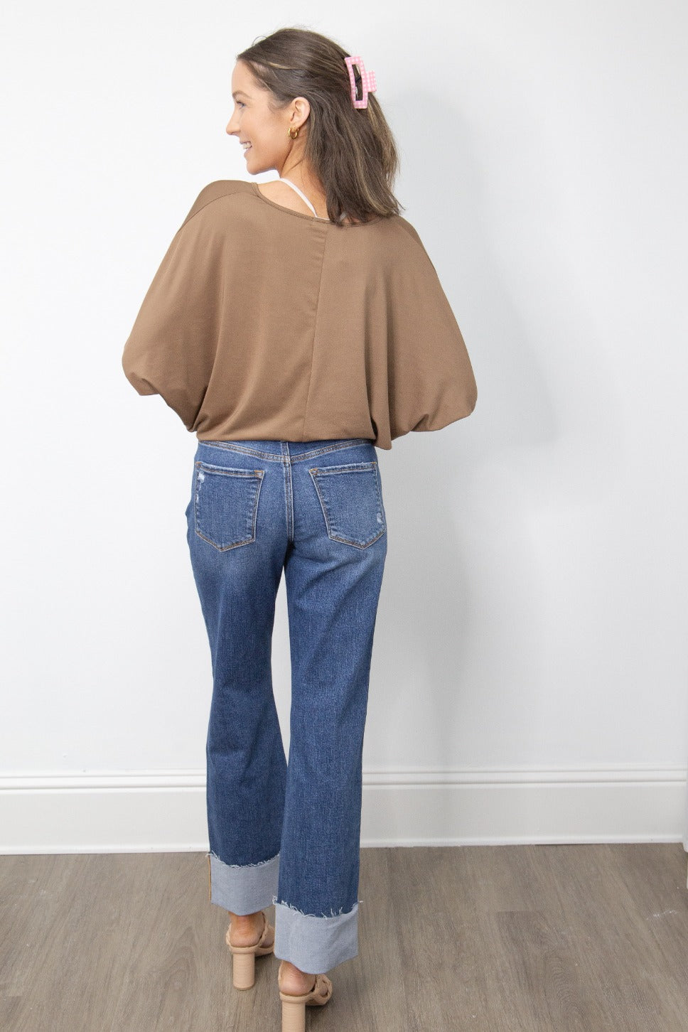 The Caillin Straight Leg Jeans - Mid-Wash