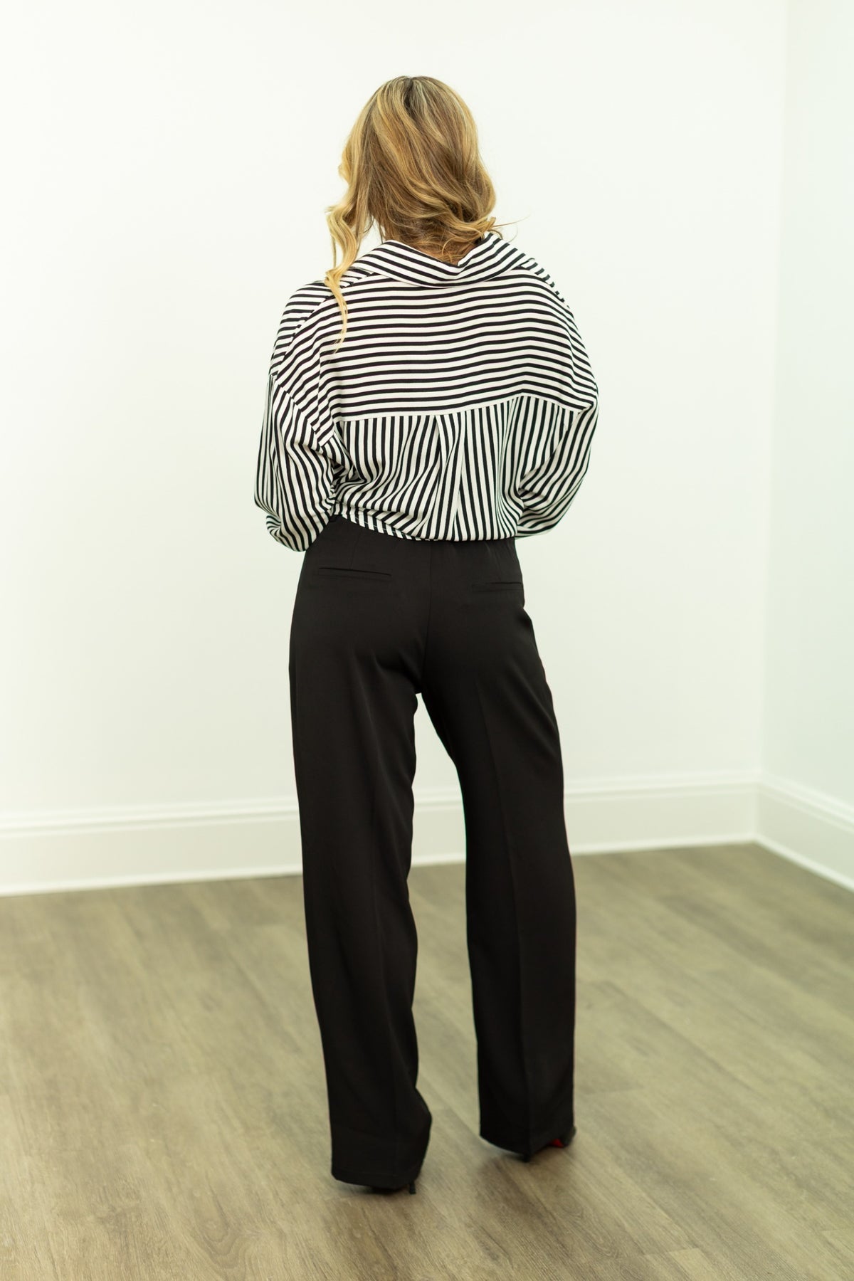The Nadaline Pleat Front Trousers - Black