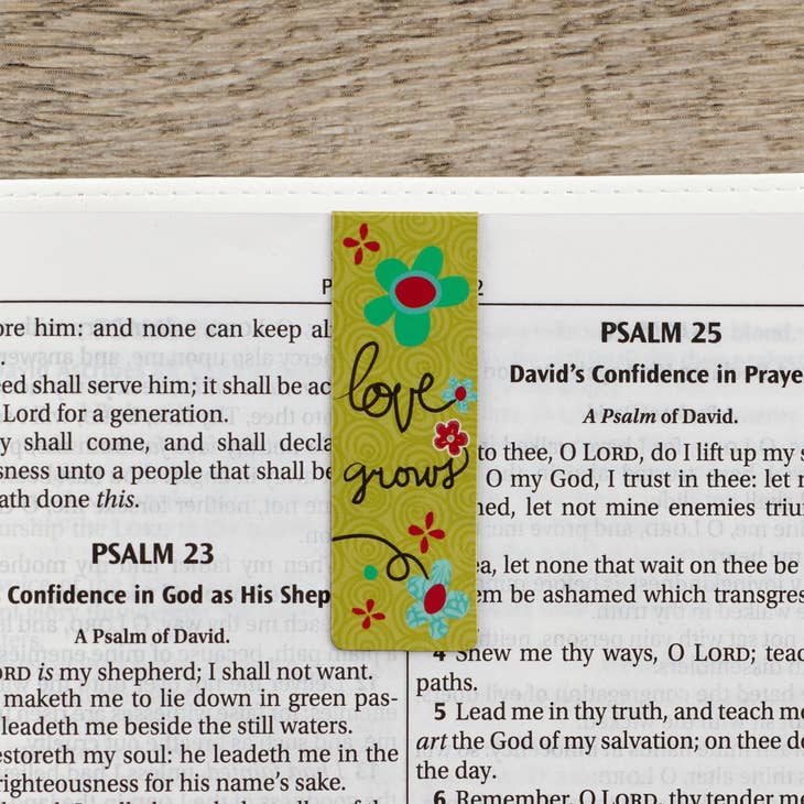 Love Never Fails Magnetic Pagemarker Bookmarks Set