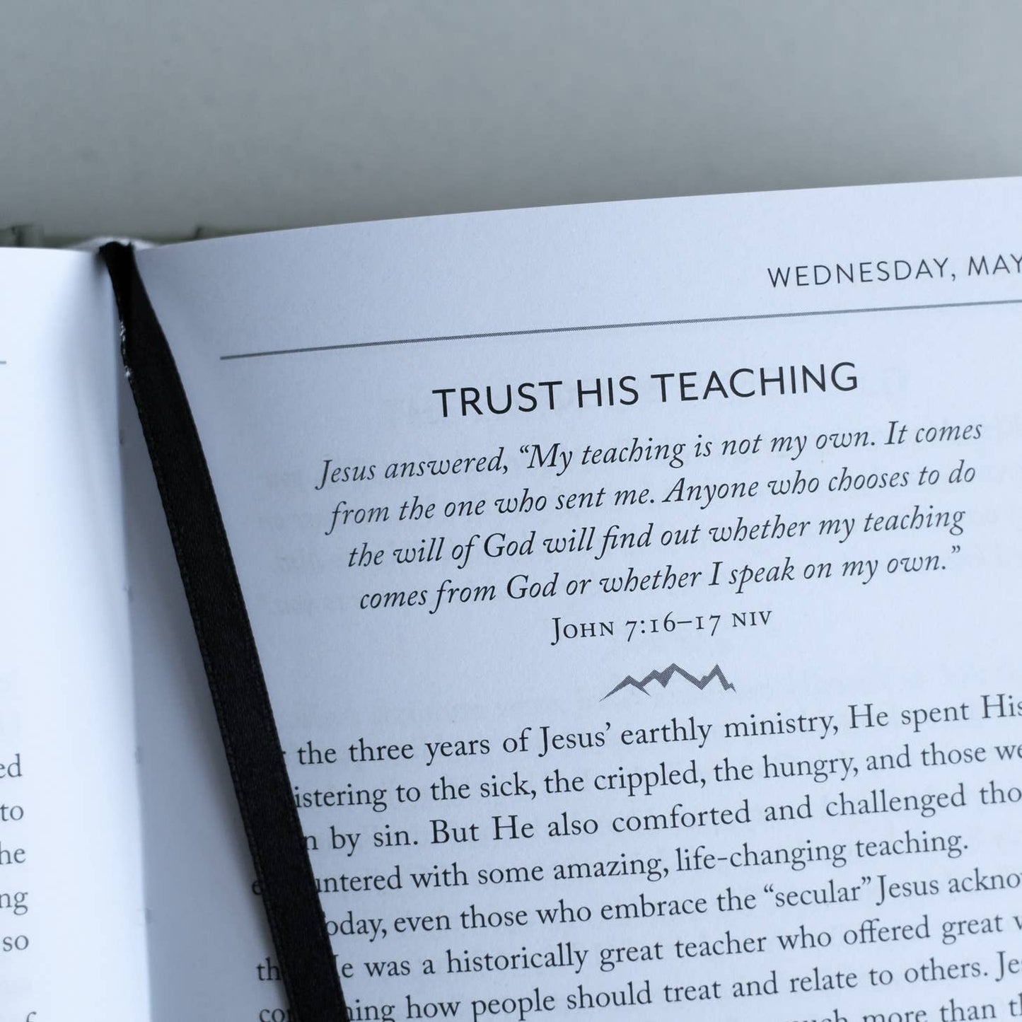Daily Wisdom For Men 2024 Devotional Collection