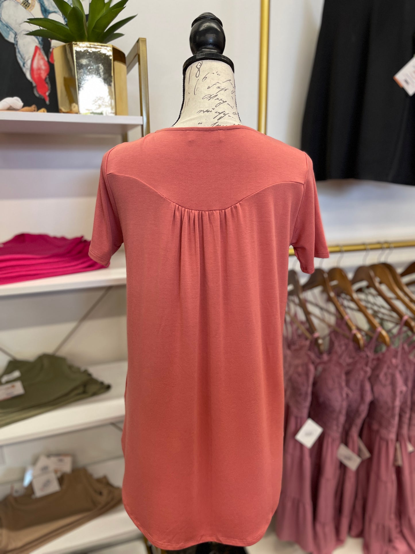 CURVY - The Alicia Button Top - Desert Rose