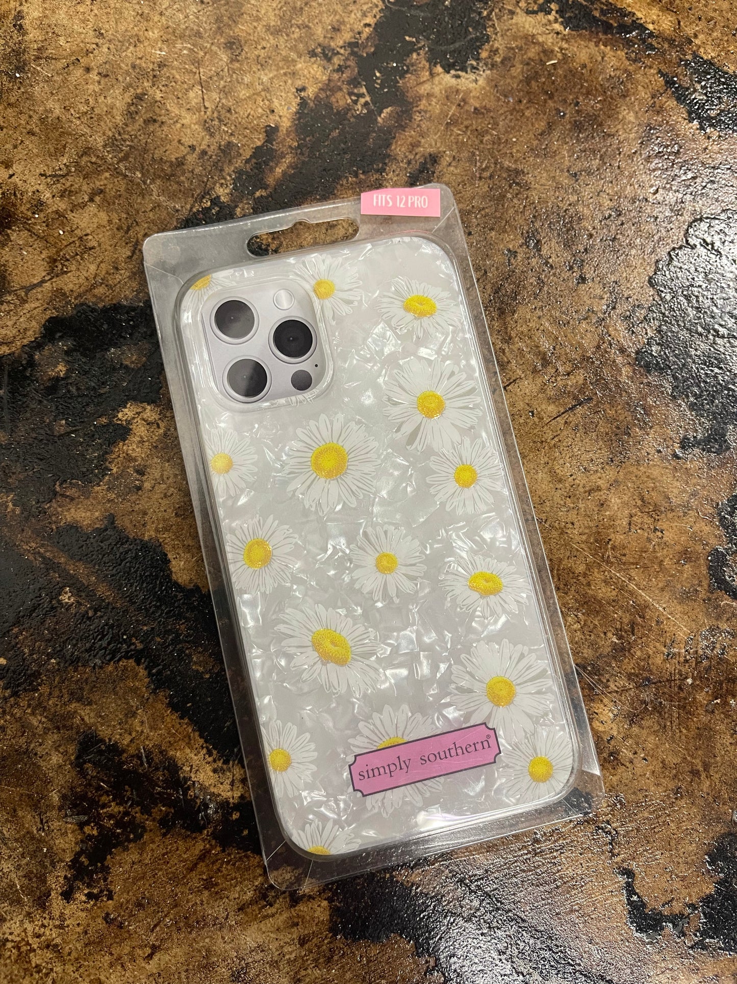 FINAL SALE - Simply Southern - iPhone 12 Pro Case - Daisy