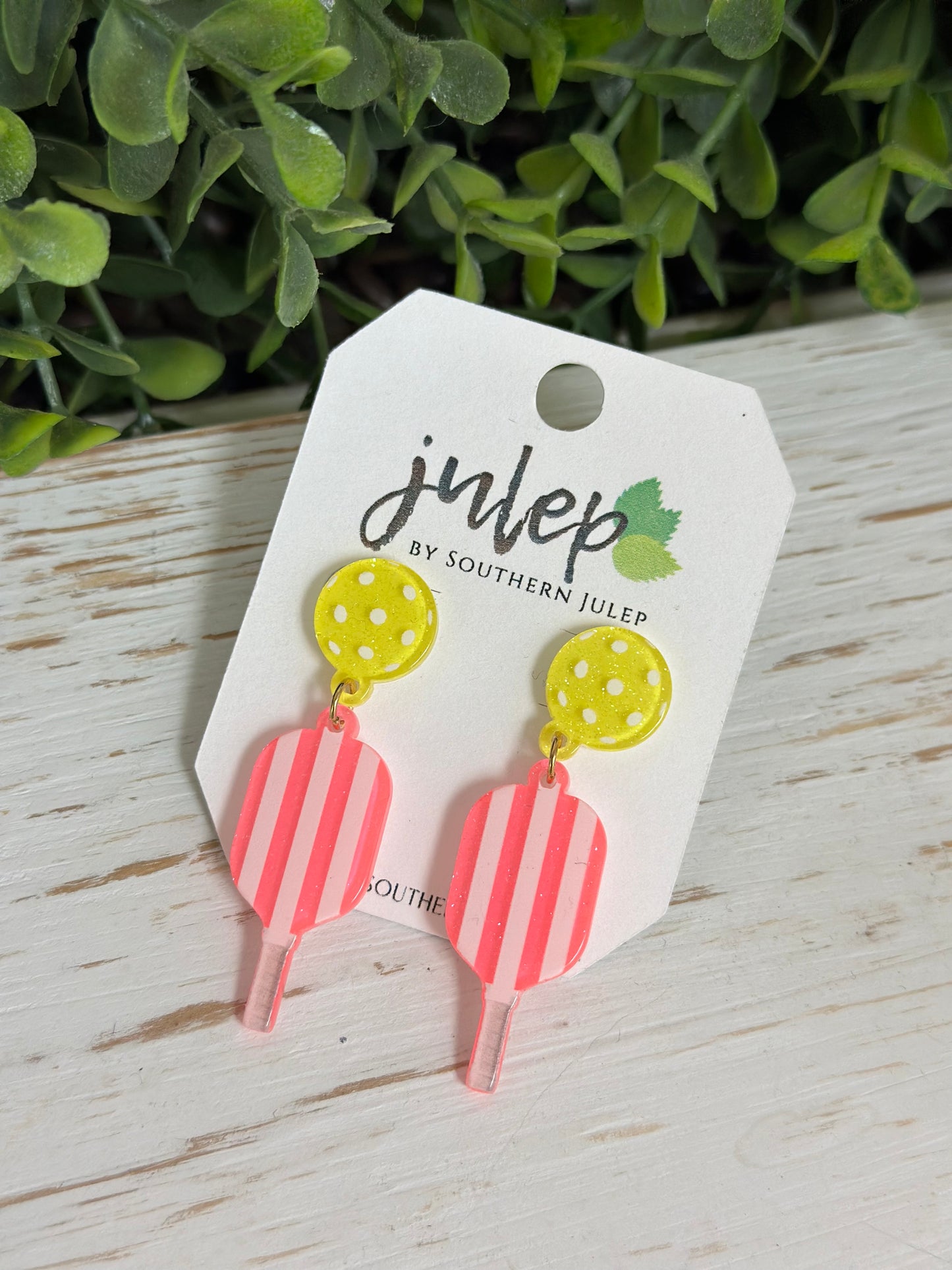 The Pickleball Paddle Earrings - Pink