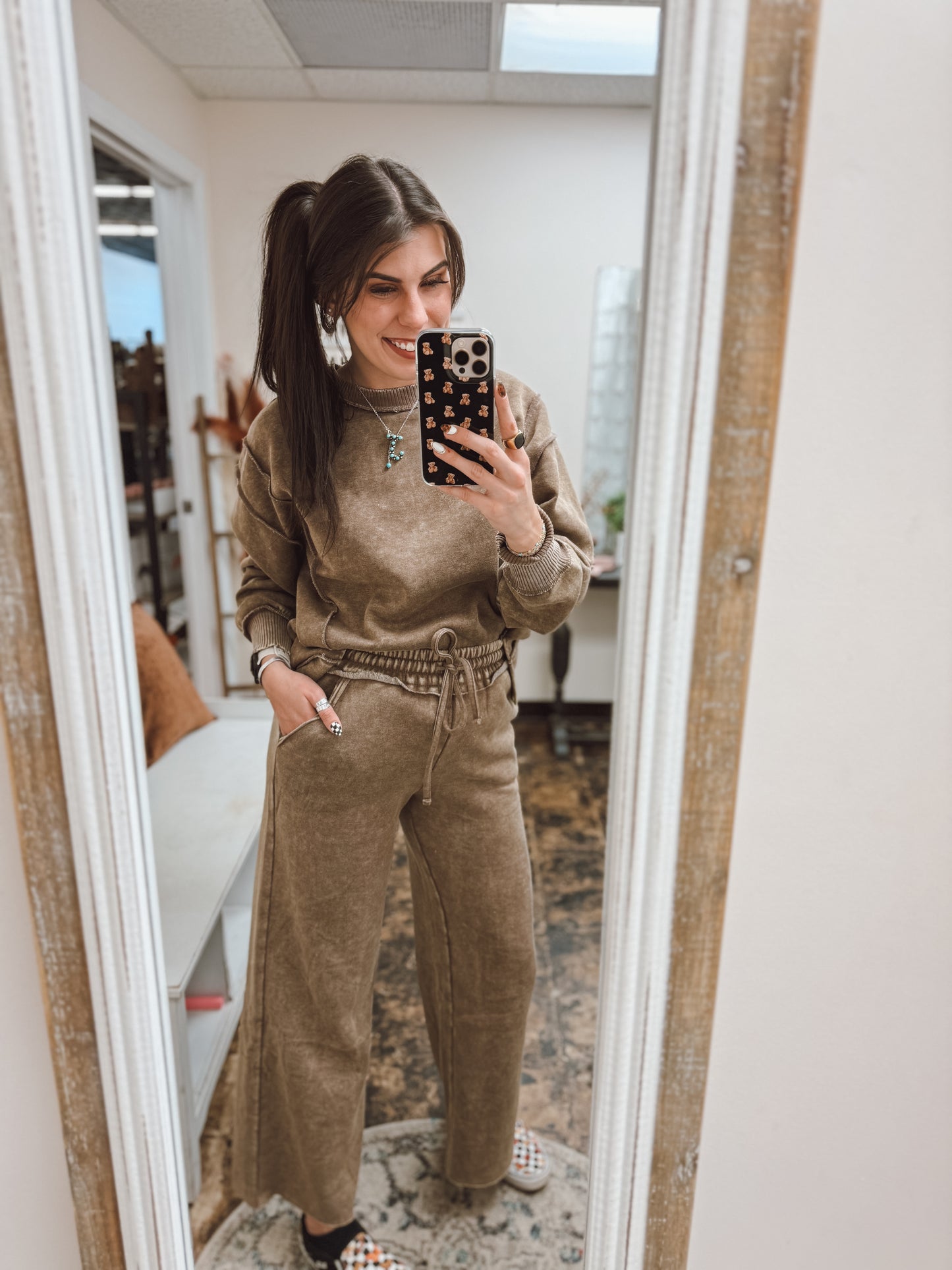 The Cambree Palazzo Sweatpants - Mocha