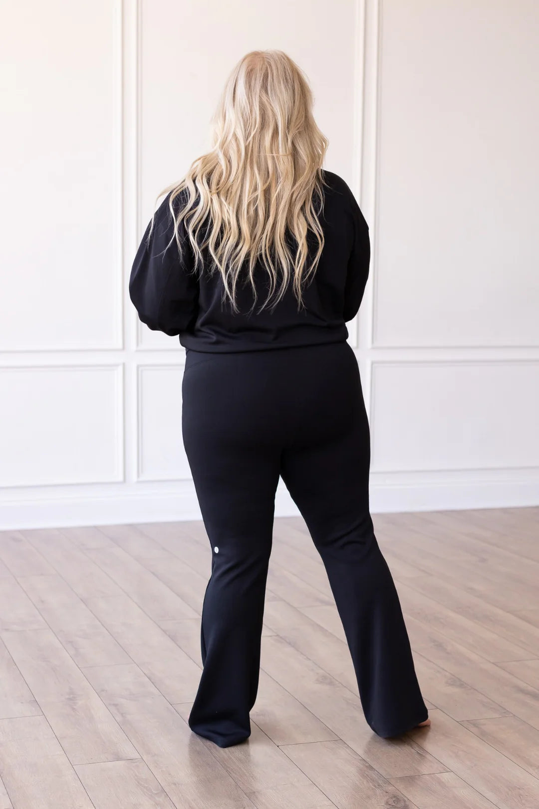 The Lexi Compression Flare Leggings