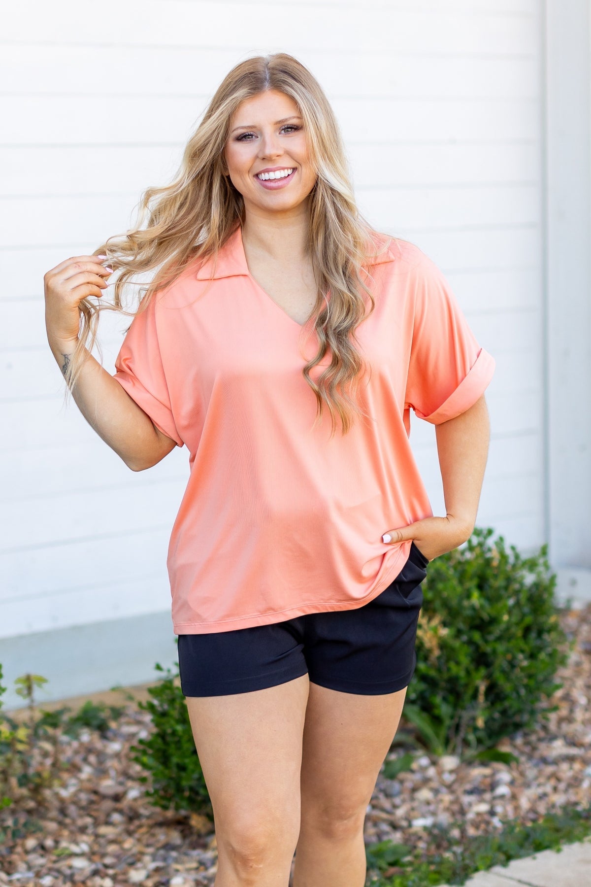 The Cara Collared Top - Coral