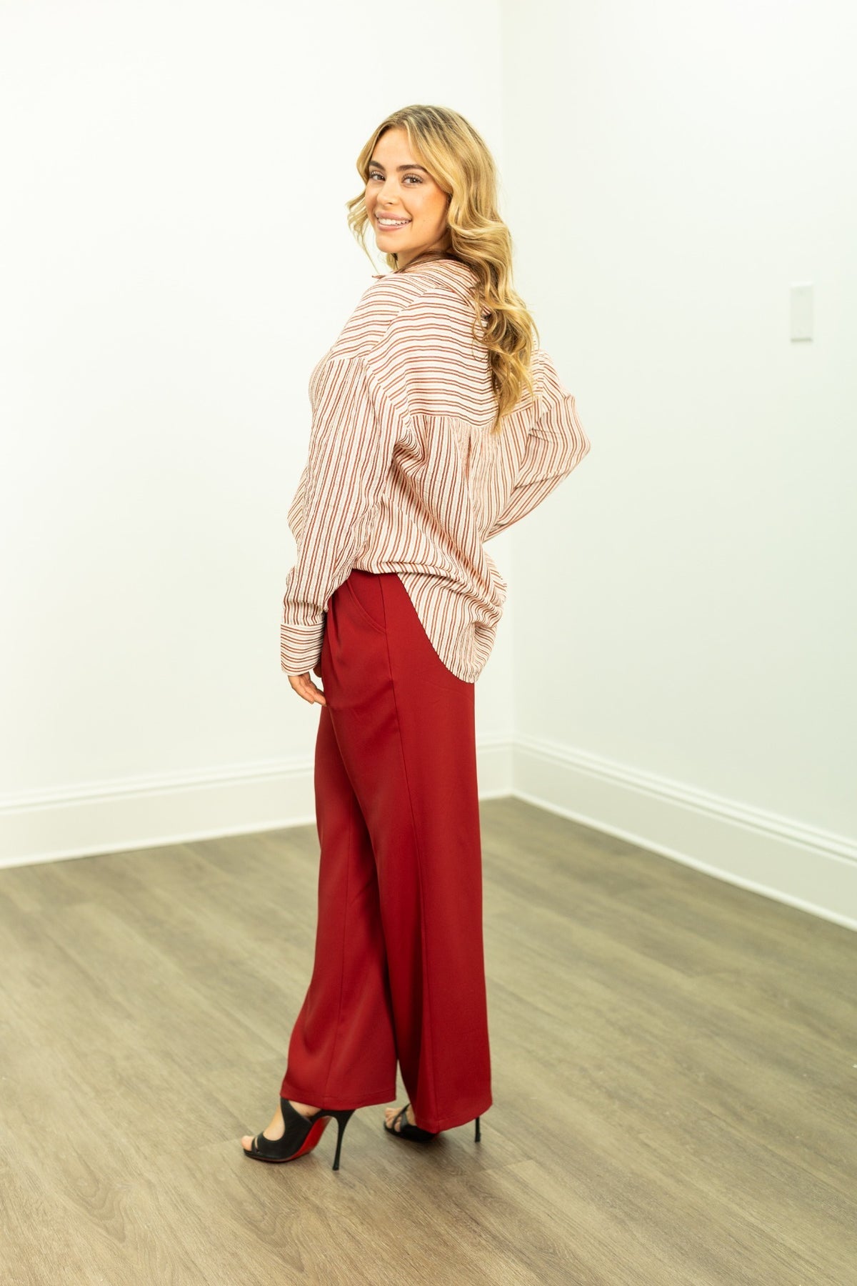 The Nadaline Pleat Front Trousers - Maroon