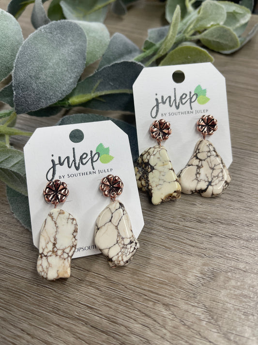 The Koe Earrings - Ivory