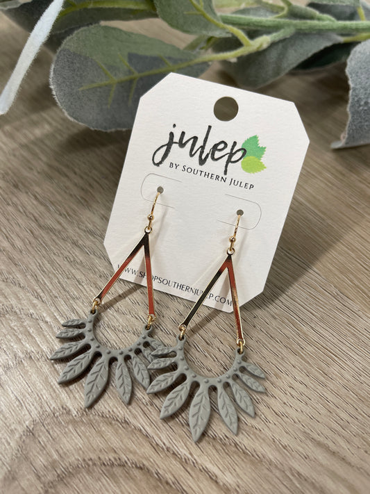 The Poppy Earrings - Grey