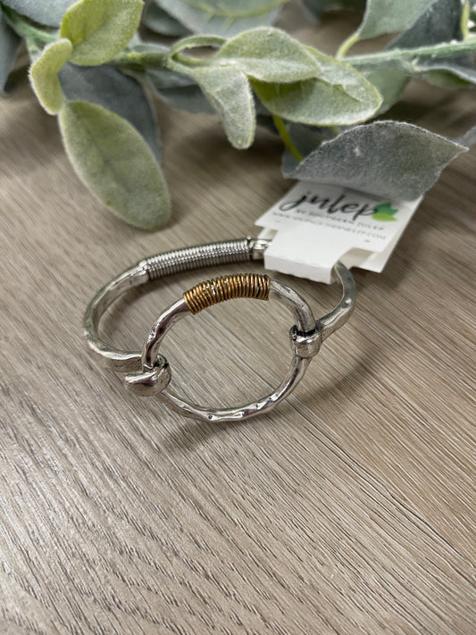 The Minka Circle Bangle - Silver