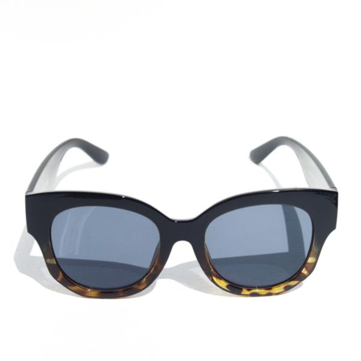Mulberry and Grand  - Moodie Oversized Fashion Sunnies - Boutique Exclusive