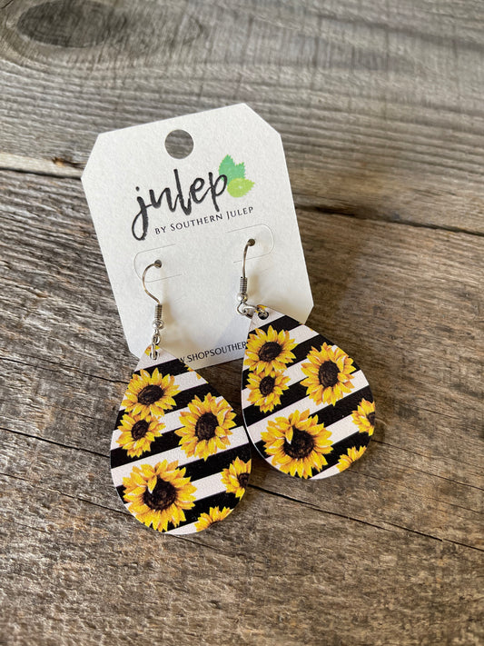 The Mirasol Wood Sunflower Earrings