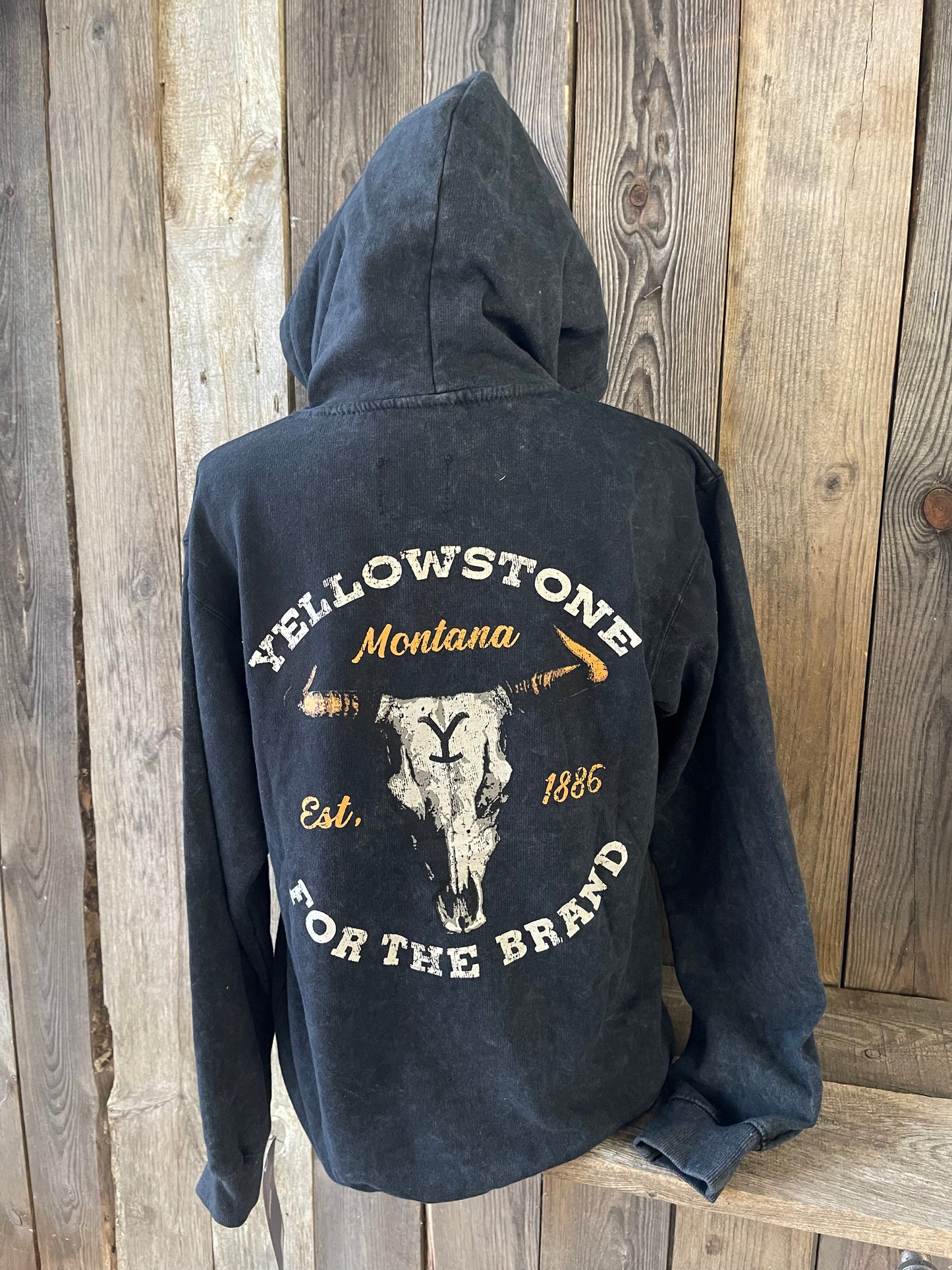 Yellowstone Montana Steer Mineral Wash Pull-Over Pocket Hoodie