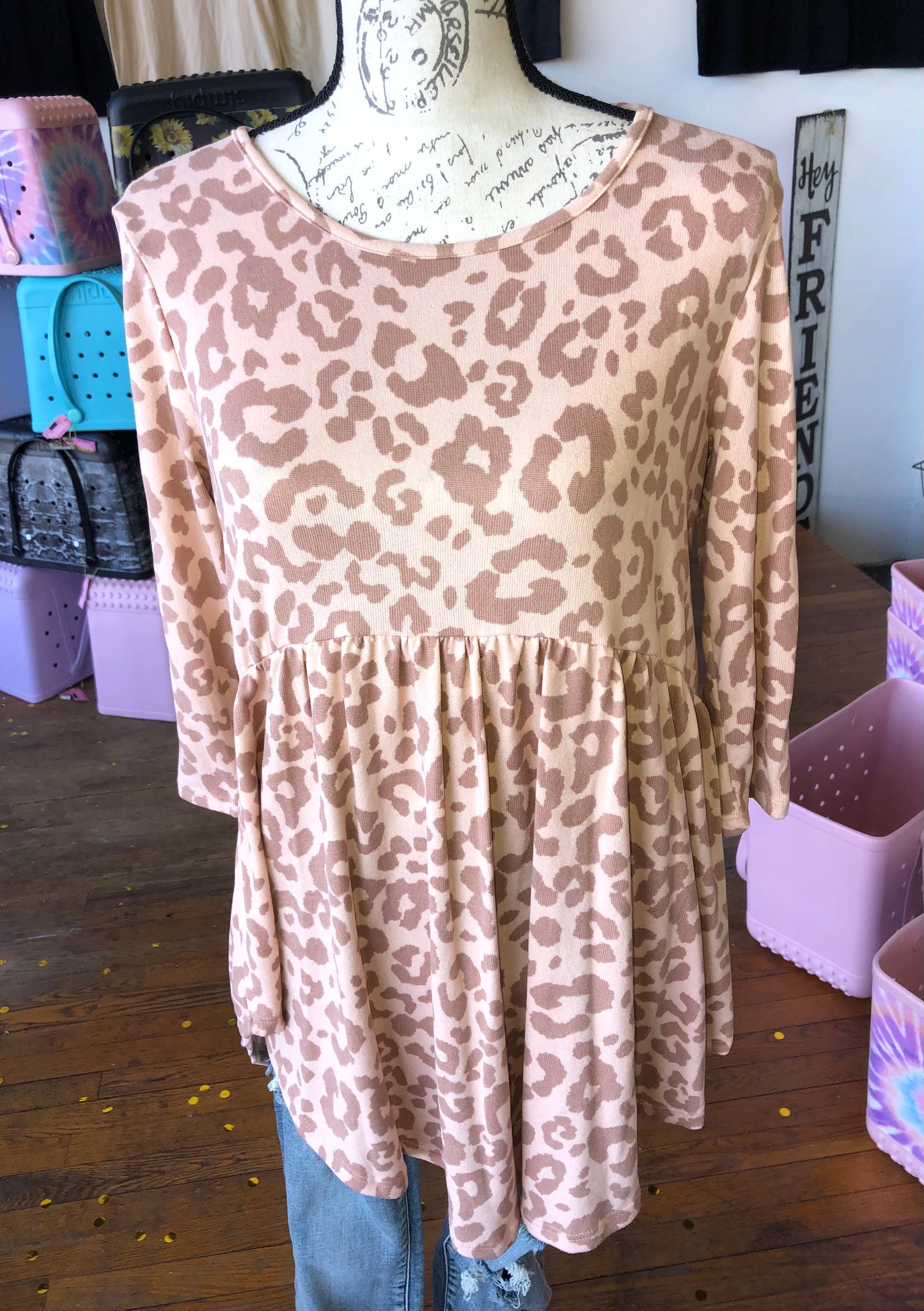 The Anya Babydoll Top - Leopard Pink