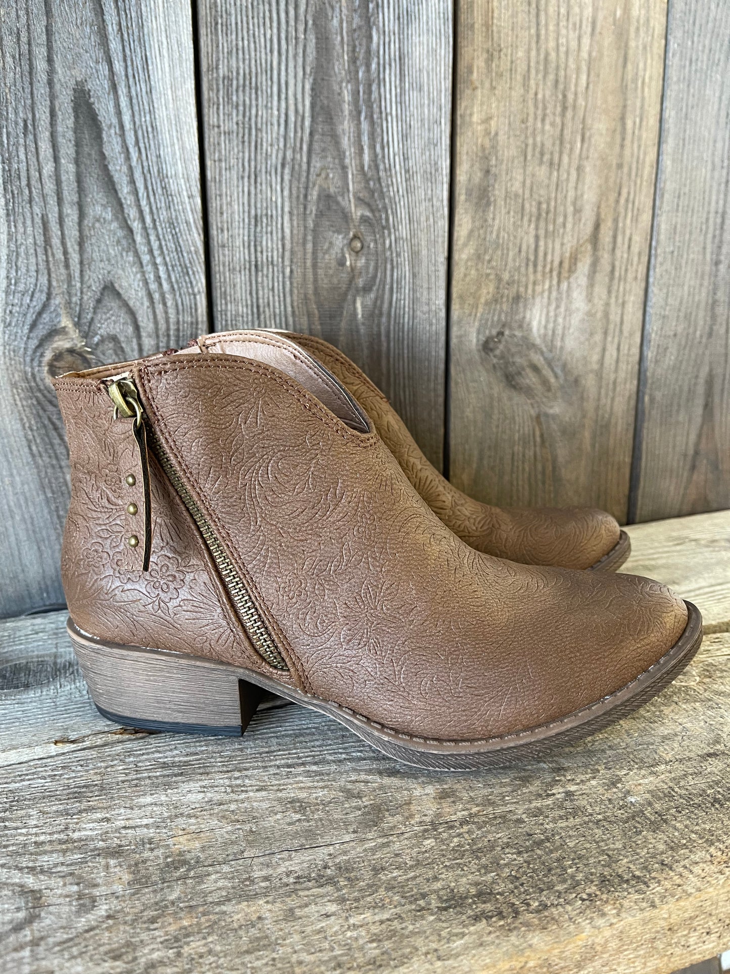 The Outlaw Tooled Ankle Bootie - Tan