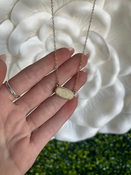 Dainty Oval Druzy Pendant Necklace & Earring Set - Ivory on Gold